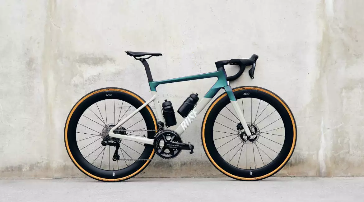 Titelseite 24 Titelseite -Angebote Shimano Store 6569 1